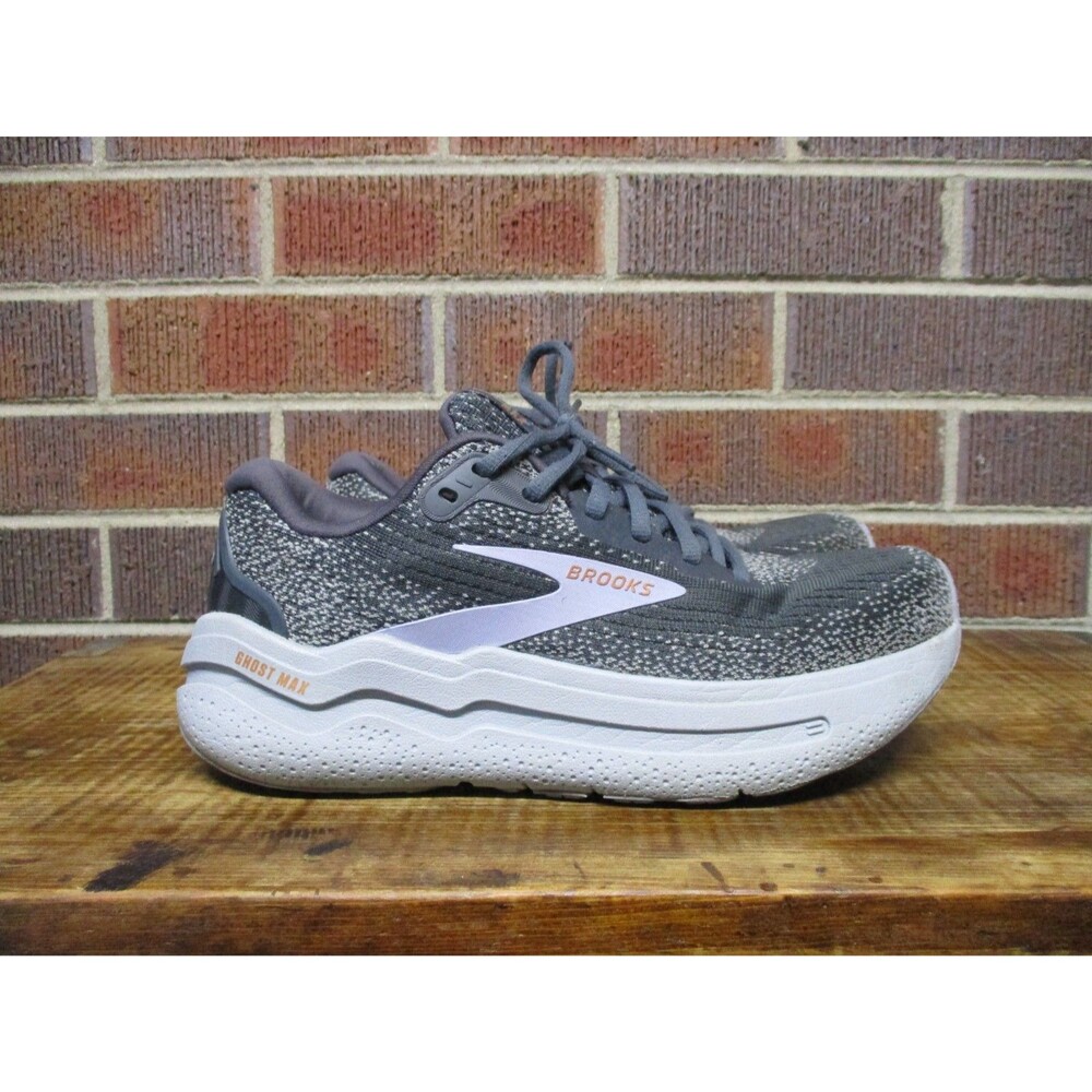 Brooks Womens Ghost Max 2 1204201B005 Gray Running Shoes Sneakers Size 7.5 B